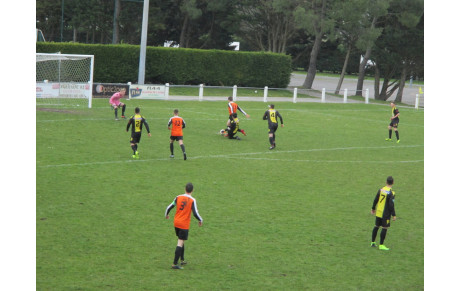 R2 (CR) : FET 1-1 VAILLANTE ANGERS