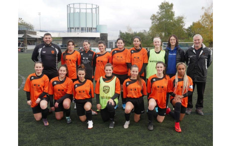 LES FÉMININES HONORENT LES COULEURS DU CLUB