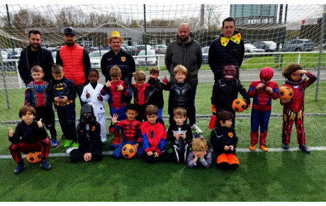 AMBIANCE CARNAVAL AU FOYER !